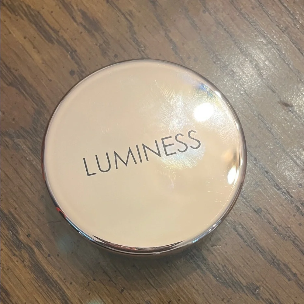 Luminess Airbrush‎ Makeup System